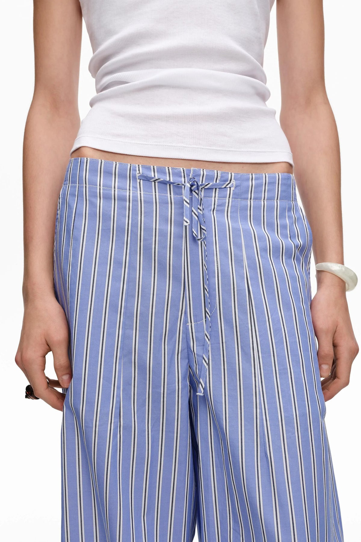 XS